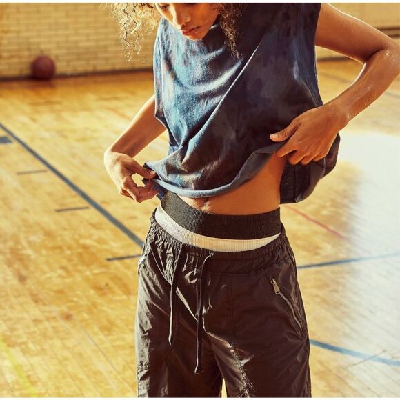 Free People FP movement Inspire Tank top in midnight combo blue large NEW - Picture 7 of 7